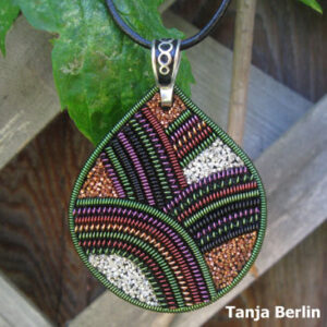Pendant – Metal Thread Pendant Kit – Berlin Embroidery Designs
