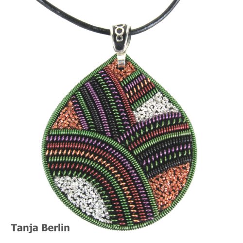 Metal Thead Pendant Metal Thread Pendant